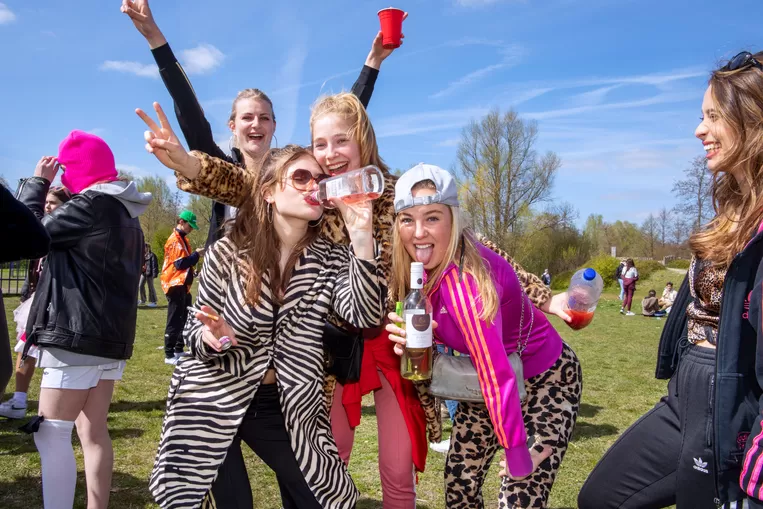 Ondanks campagnes blijven jongeren roken en drinken