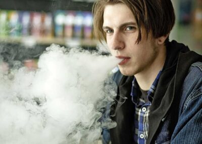 Vapen met smaakje straks verboden, maar experts vrezen dat zoete e-sigaret populair blijft onder jeugd
